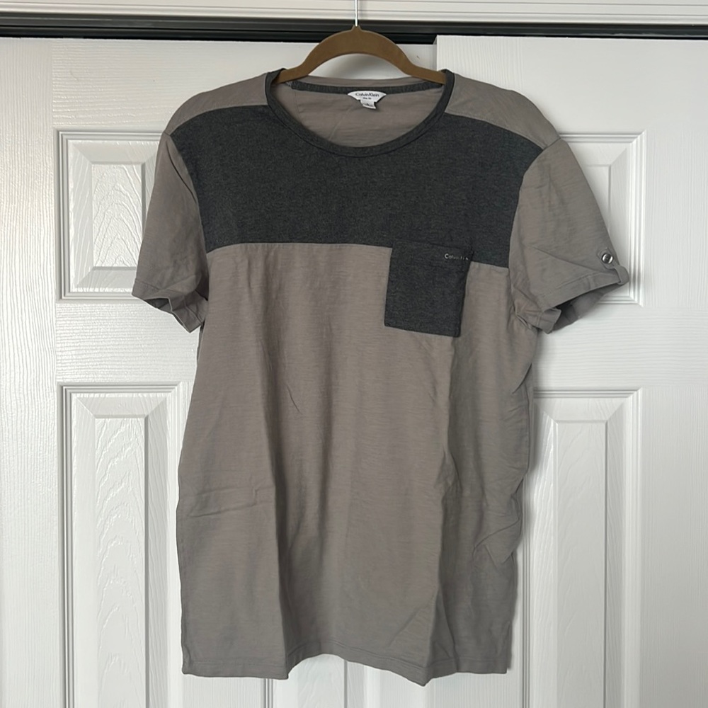 Calvin Klein T Shirt